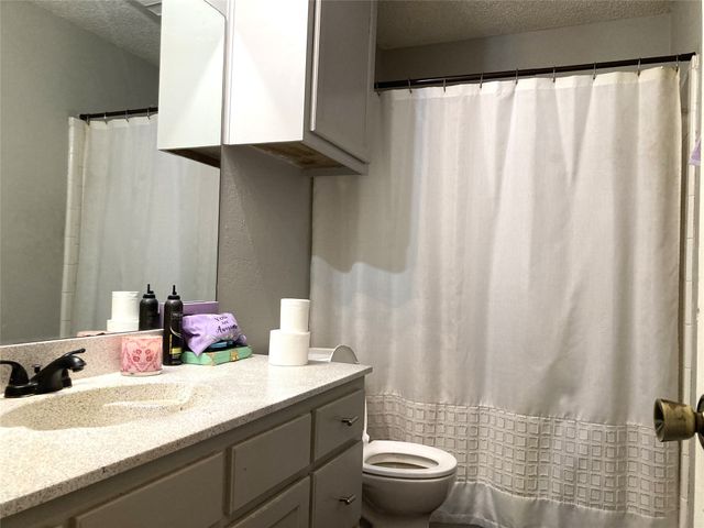 1005 Mitchell Lane, Burleson, TX 76028