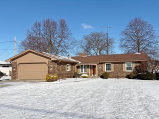 3515 Brown Road, Oregon, OH 43616