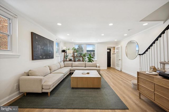 935 E SLOCUM ST, Philadelphia, PA 19150