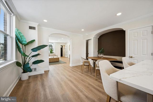 935 E SLOCUM ST, Philadelphia, PA 19150