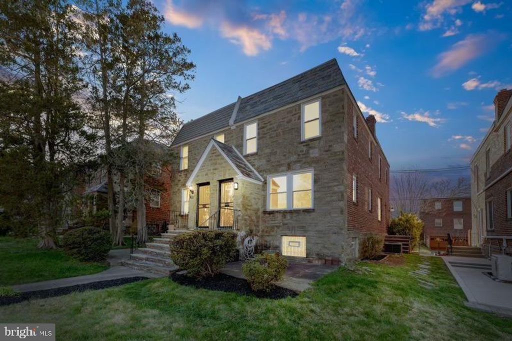 935 E SLOCUM ST, Philadelphia, PA 19150