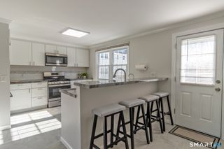 10 Carolina Drive APT 25, Montville, CT 06370