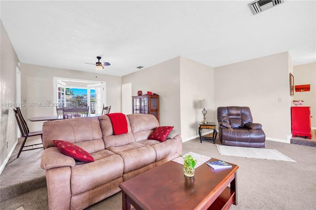 1191 NW 77th Ave, Plantation, FL 33322