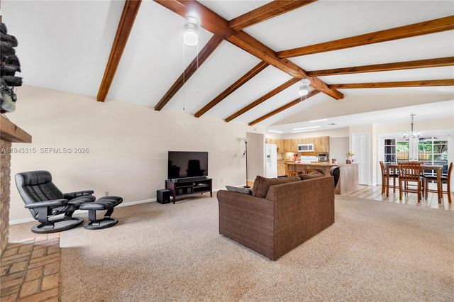 1191 NW 77th Ave, Plantation, FL 33322