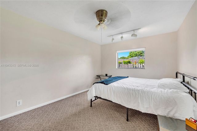 1191 NW 77th Ave, Plantation, FL 33322