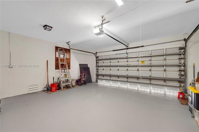 1191 NW 77th Ave, Plantation, FL 33322