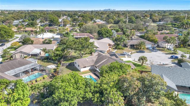 1191 NW 77th Ave, Plantation, FL 33322