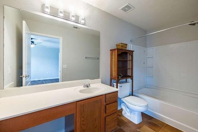 5717 Malarkey RD, Del Valle, TX 78617