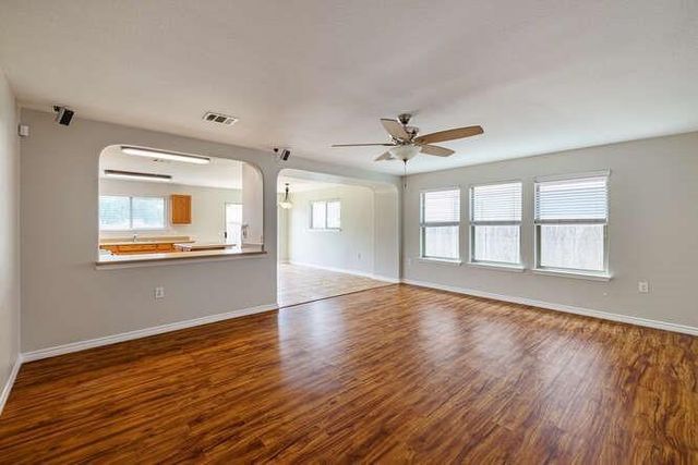 5717 Malarkey RD, Del Valle, TX 78617