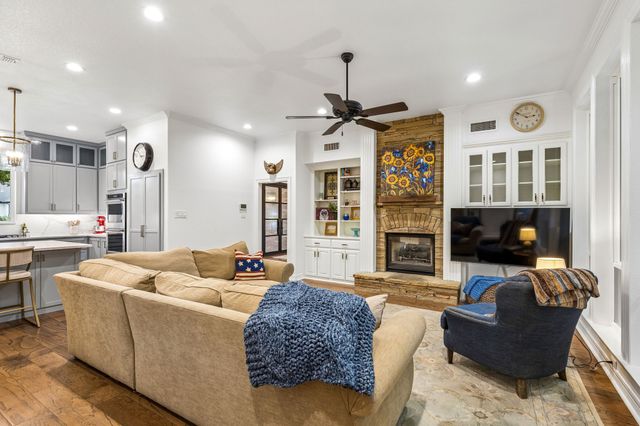 1000 Hidden Knoll Court, Southlake, TX 76092