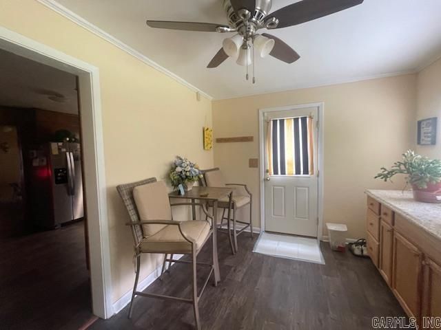 1015 N Main Street, Stuttgart, AR 72160