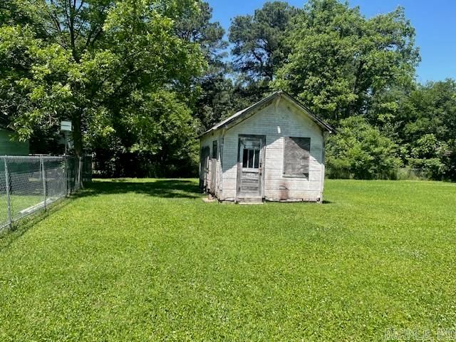 1015 N Main Street, Stuttgart, AR 72160