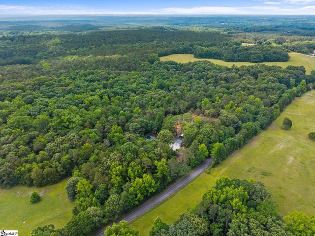 162 Cleveland Road, Honea Path, SC 29654