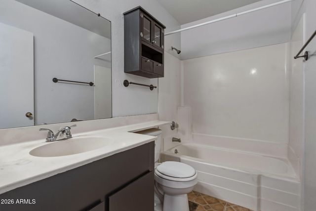 9024 N 51st Lane, Glendale, AZ 85302