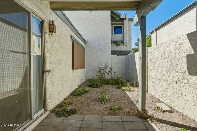 9024 N 51st Lane, Glendale, AZ 85302