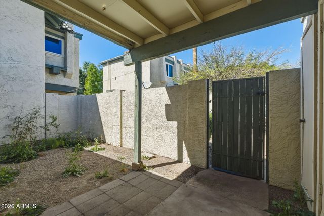 9024 N 51st Lane, Glendale, AZ 85302