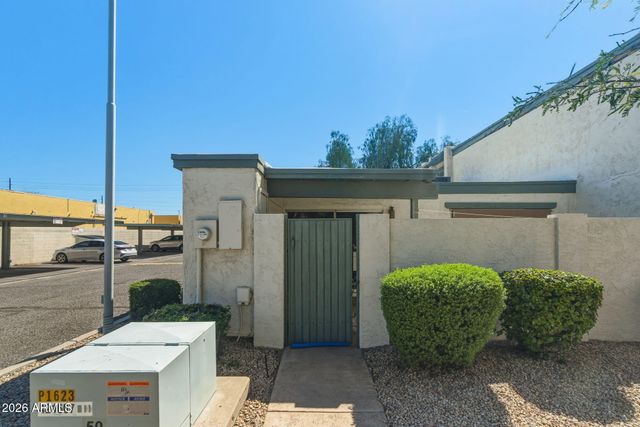 9024 N 51st Lane, Glendale, AZ 85302