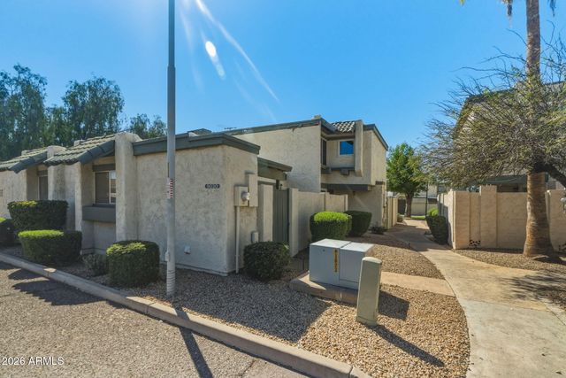 9024 N 51st Lane, Glendale, AZ 85302