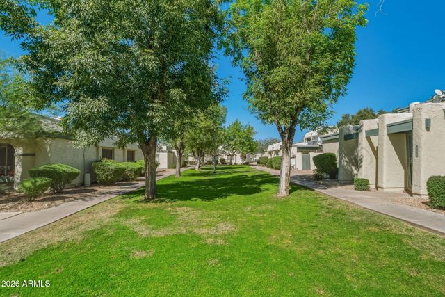 9024 N 51st Lane, Glendale, AZ 85302