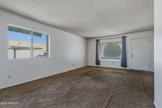 9024 N 51st Lane, Glendale, AZ 85302