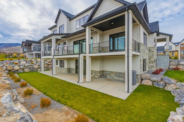 277 E BENNETT LN, Saratoga Springs, UT 84045