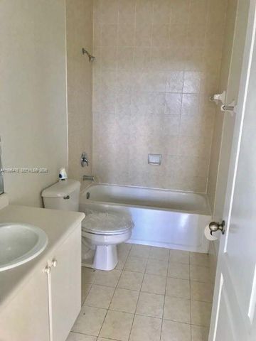 2731 SE 17th Avenue 201, Homestead, FL 33035
