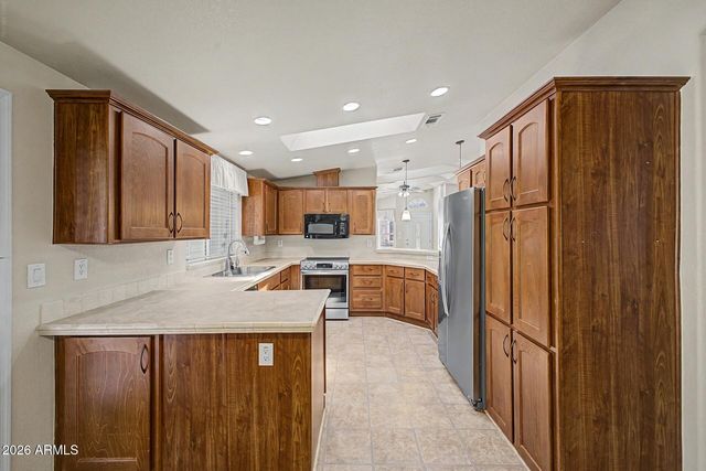 3301 S GOLDFIELD Road 4045, Apache Junction, AZ 85119