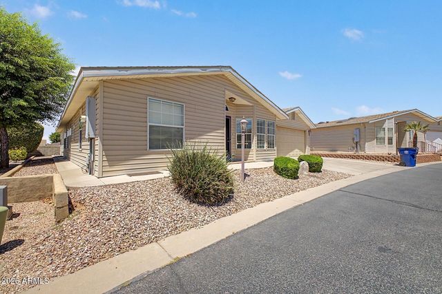 3301 S GOLDFIELD Road 4045, Apache Junction, AZ 85119