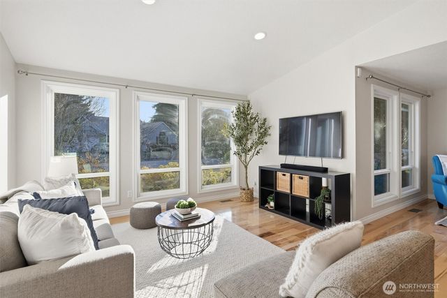 13504 49th Avenue SE, Snohomish, WA 98296