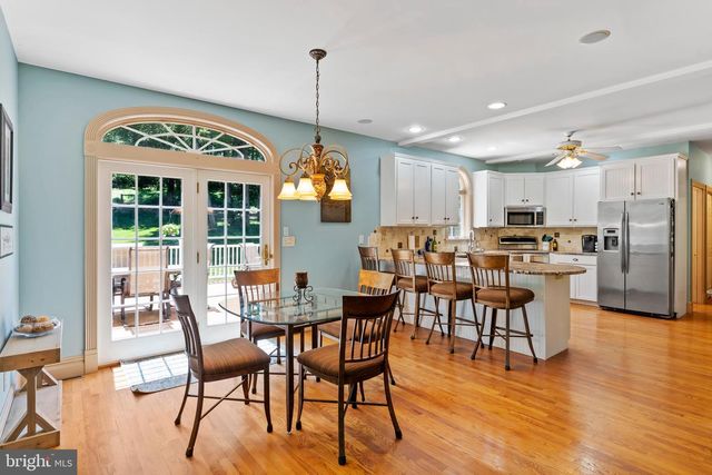 176 RICHLAND RD, Carlisle, PA 17015