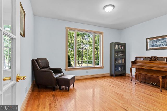 176 RICHLAND RD, Carlisle, PA 17015