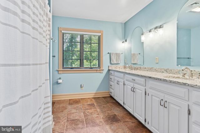 176 RICHLAND RD, Carlisle, PA 17015