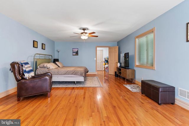 176 RICHLAND RD, Carlisle, PA 17015