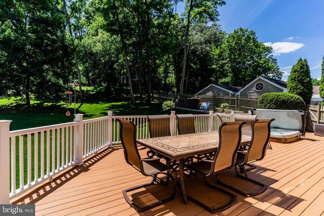 176 RICHLAND RD, Carlisle, PA 17015