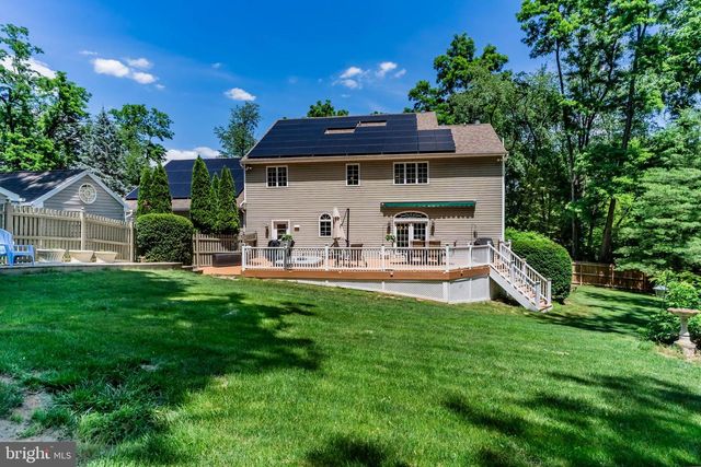 176 RICHLAND RD, Carlisle, PA 17015