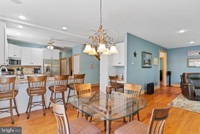 176 RICHLAND RD, Carlisle, PA 17015