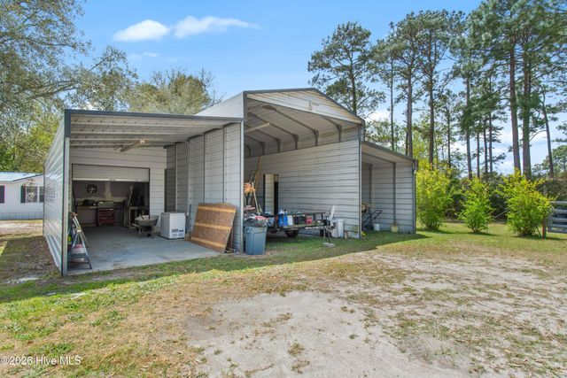 2175 Stanley Road SW, Supply, NC 28462