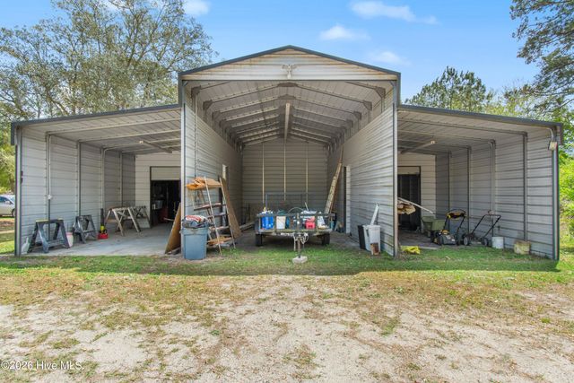 2175 Stanley Road SW, Supply, NC 28462