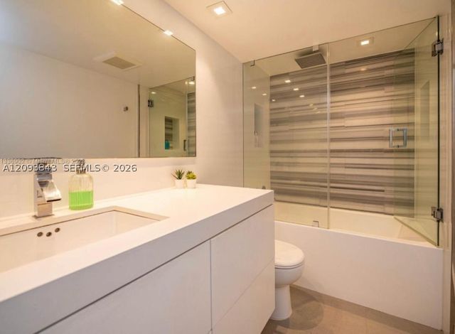 555 NE 15th St 26E, Miami, FL 33132