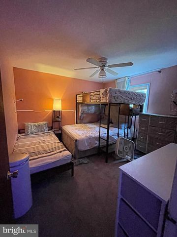 250 HEATHERWOOD DR, Ephrata, PA 17522
