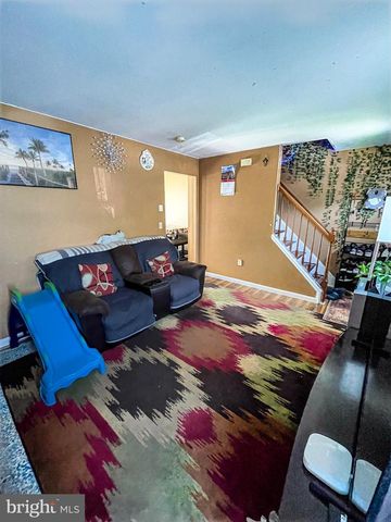 250 HEATHERWOOD DR, Ephrata, PA 17522