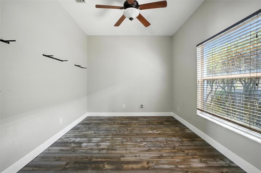Image 12 of property listing at 9010 GLADIOLUS PRESERVE CIRCLE, Fort Myers, FL 33908