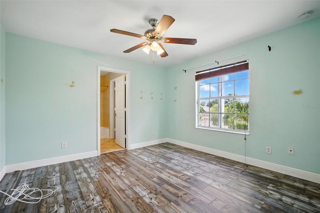 Image 23 of property listing at 9010 GLADIOLUS PRESERVE CIRCLE, Fort Myers, FL 33908