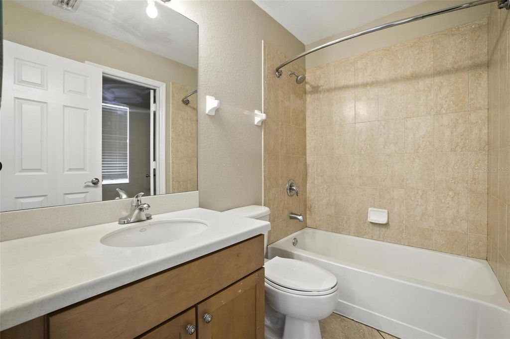 Image 24 of property listing at 9010 GLADIOLUS PRESERVE CIRCLE, Fort Myers, FL 33908
