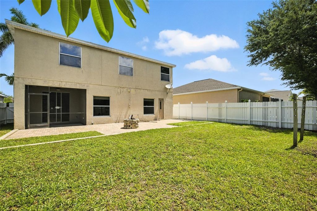 Image 30 of property listing at 9010 GLADIOLUS PRESERVE CIRCLE, Fort Myers, FL 33908