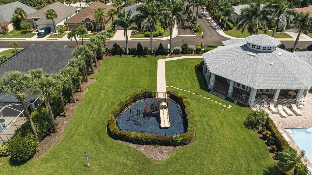Image 35 of property listing at 9010 GLADIOLUS PRESERVE CIRCLE, Fort Myers, FL 33908