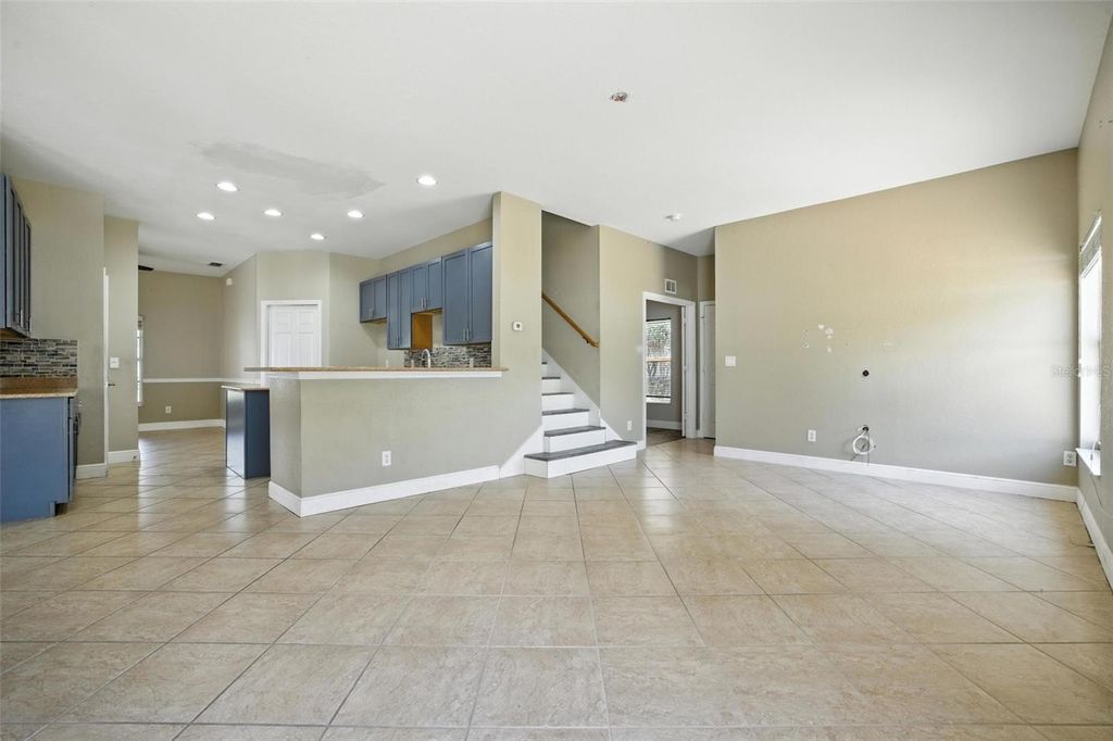 Image 9 of property listing at 9010 GLADIOLUS PRESERVE CIRCLE, Fort Myers, FL 33908