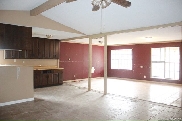 222 Kerry Brook, Converse, TX 78109