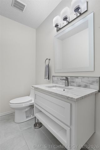 13542 N 155th East Avenue, Collinsville, OK 74021