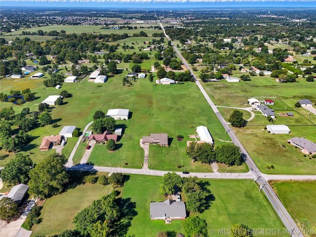 13542 N 155th East Avenue, Collinsville, OK 74021